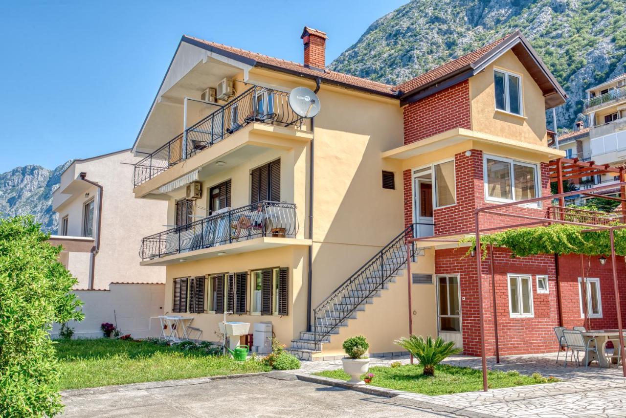 Boka Bay Paradise Apartments - Oasis Of Piece Kotor Kültér fotó